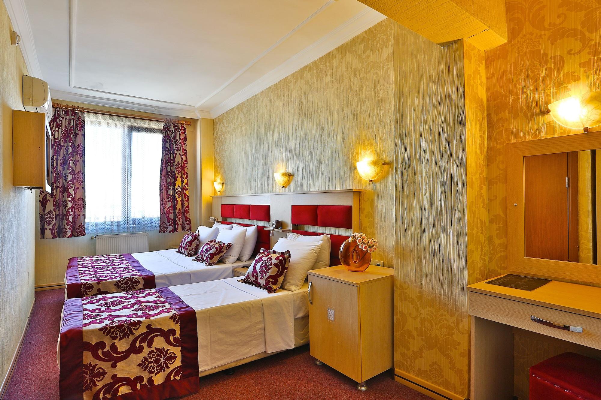 K Royal Hotel - Old City Istanbul Exterior photo