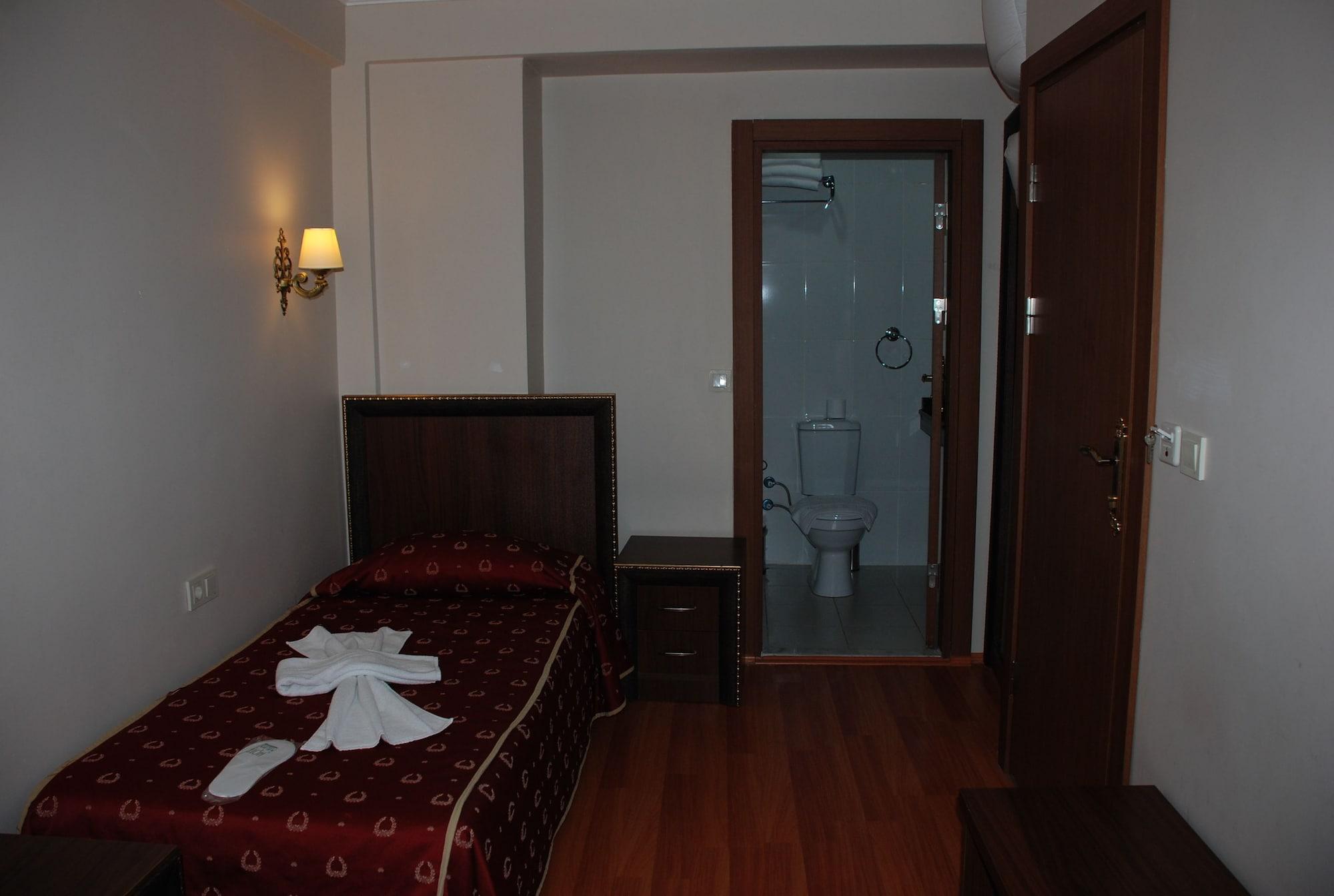 K Royal Hotel - Old City Istanbul Exterior photo